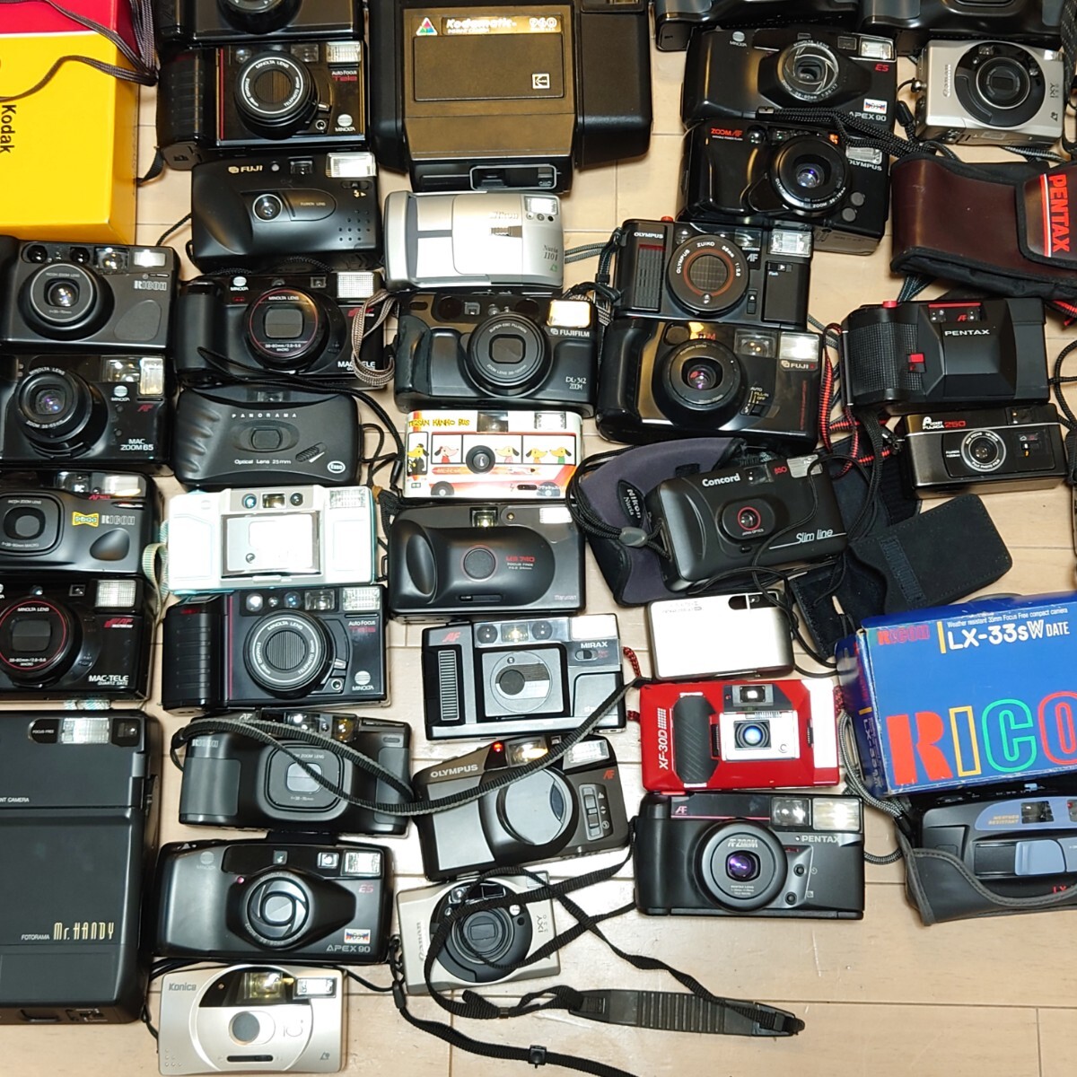 J1）１円〜 ジャンクカメラまとめ売り 大量セット Canon OLYMPUS PENTAX MINOLTA Nikon 光学 コンパクト フィルム の画像9
