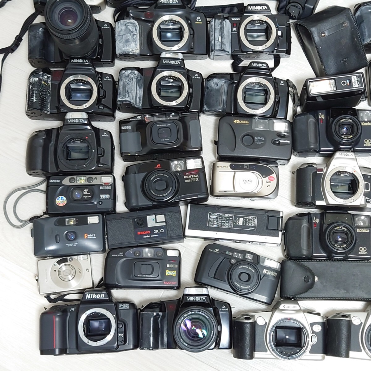 44）１円スタート ジャンクカメラまとめ売り 大量セット 光学 Canon MINOLTA Nikon コンパクトカメラ 一眼レフ フィルム レンズの画像4
