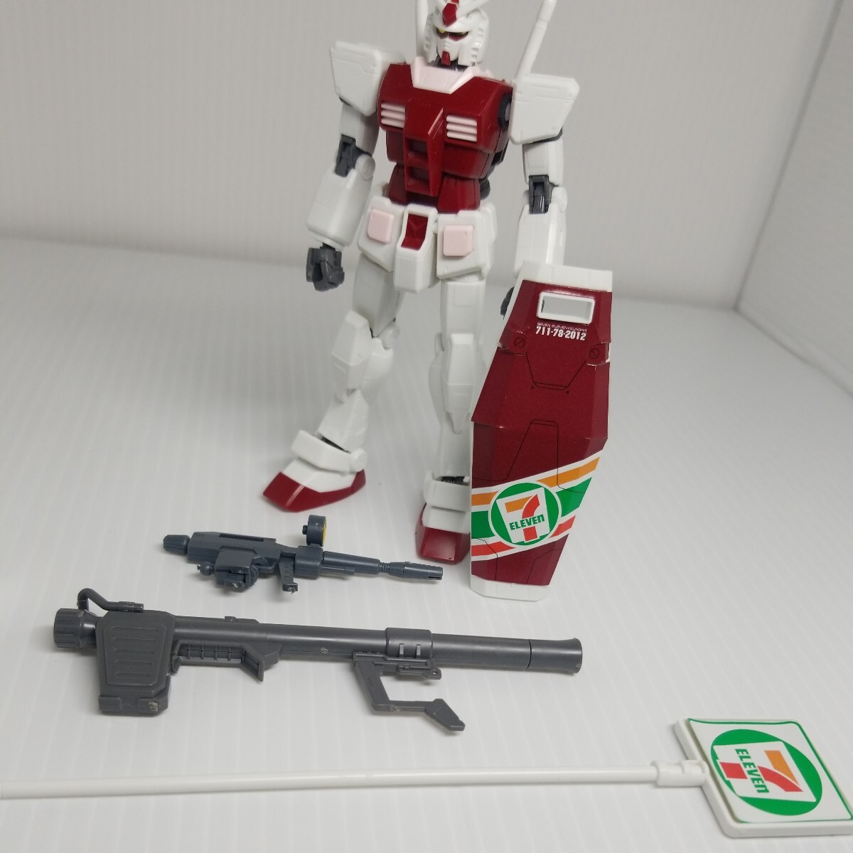 oka-70g 4/6 セブンイレブン限定 30th HG ガンダム 同梱可 ガンプラ ジャンク_画像2