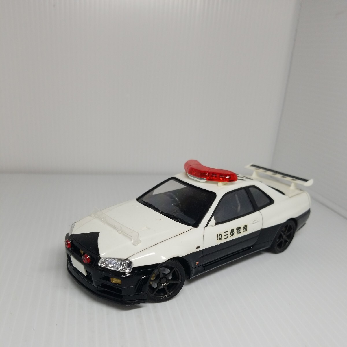 Q-120g 4/22 GT-R 埼玉県警パトカー プラモデル 同梱可 ジャンクの画像2