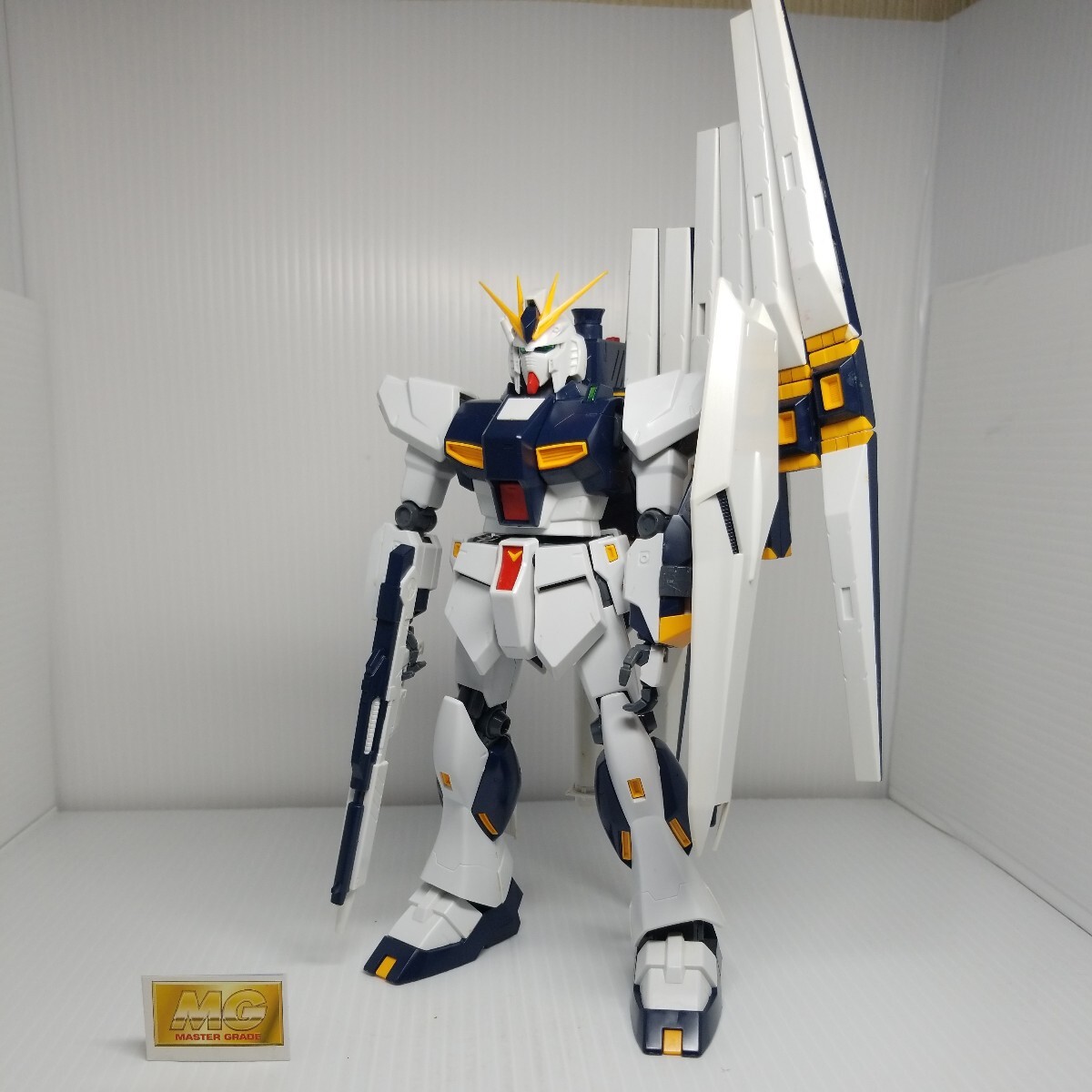 Q-330g 4/23 MG ニューガンダム 同梱可 ガンプラ ジャンクの画像1