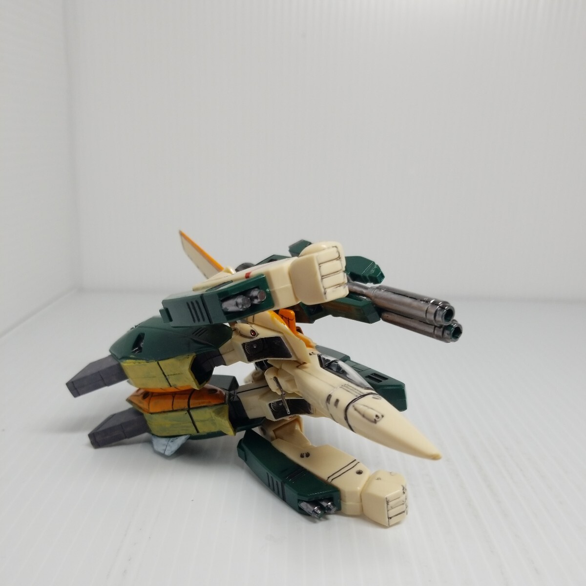 R-70g 4/27 旧キット 塗装品 マクロス 同梱可 ジャンク_画像8