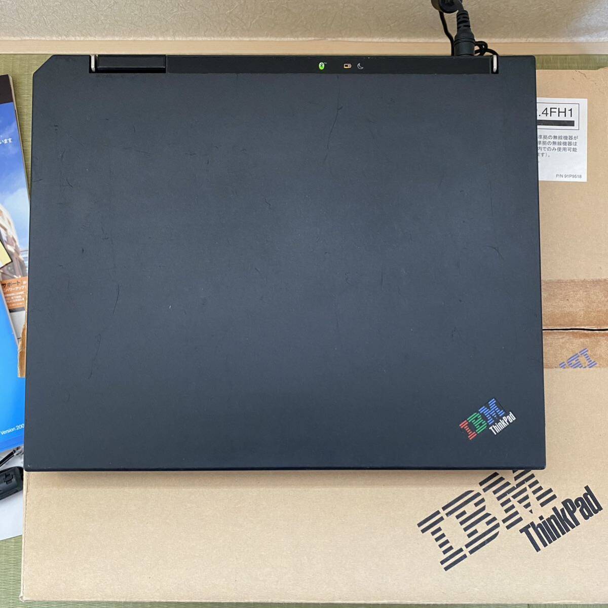 IBM ThinkPad X31 PenM 1.3GHz RAM1GB 2672-JHJ B1Jで修理動作品 ワンオーナー品_天板