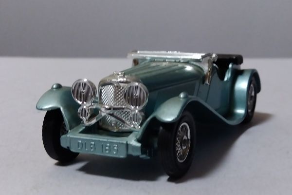 * Jaguar SS-100 1/38? Matchbox *