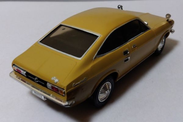 ★日産サニー　クーペ　　　　1/24プラモデル完成品　メーカー不明★_画像4