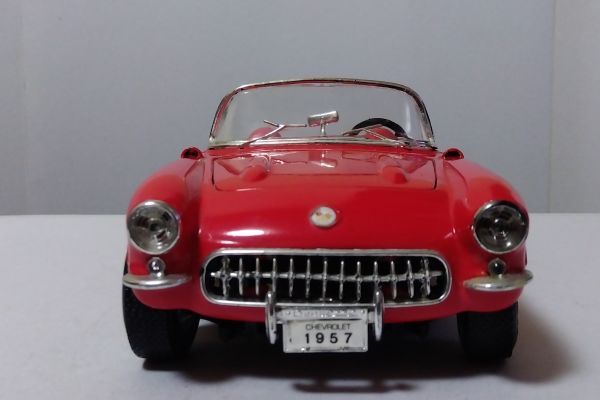 ★シボレーコルベット 1957    1/18ロードタフ★の画像8