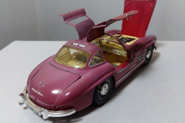 ★メルセデスベンツ 300SL    1/18ブラーゴ★の画像5