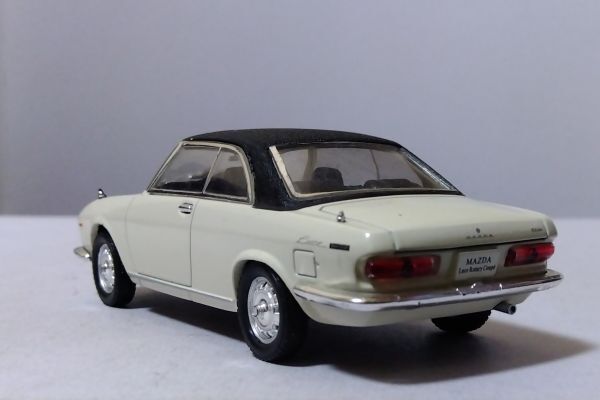 * Mazda Luce rotary coupe (1969) 1/43 Norev *