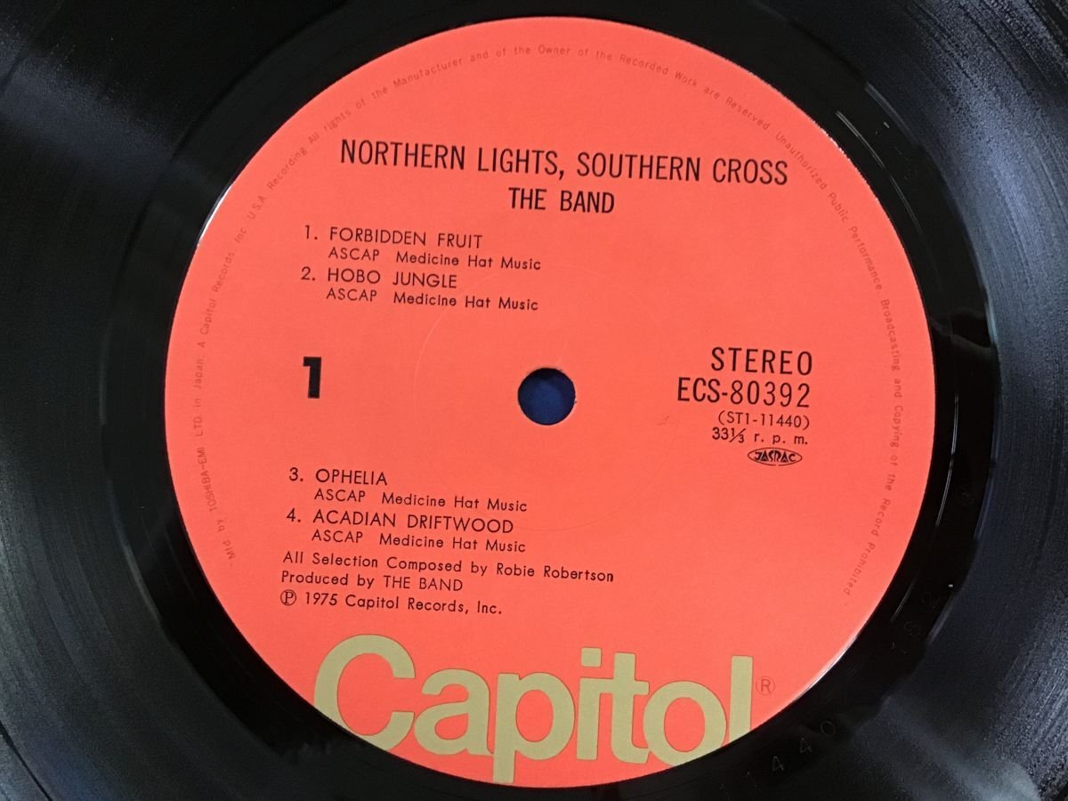 LP / THE BAND / NORTHERN LIGHTS SOUTHERN CROSS [6639RR]の画像3