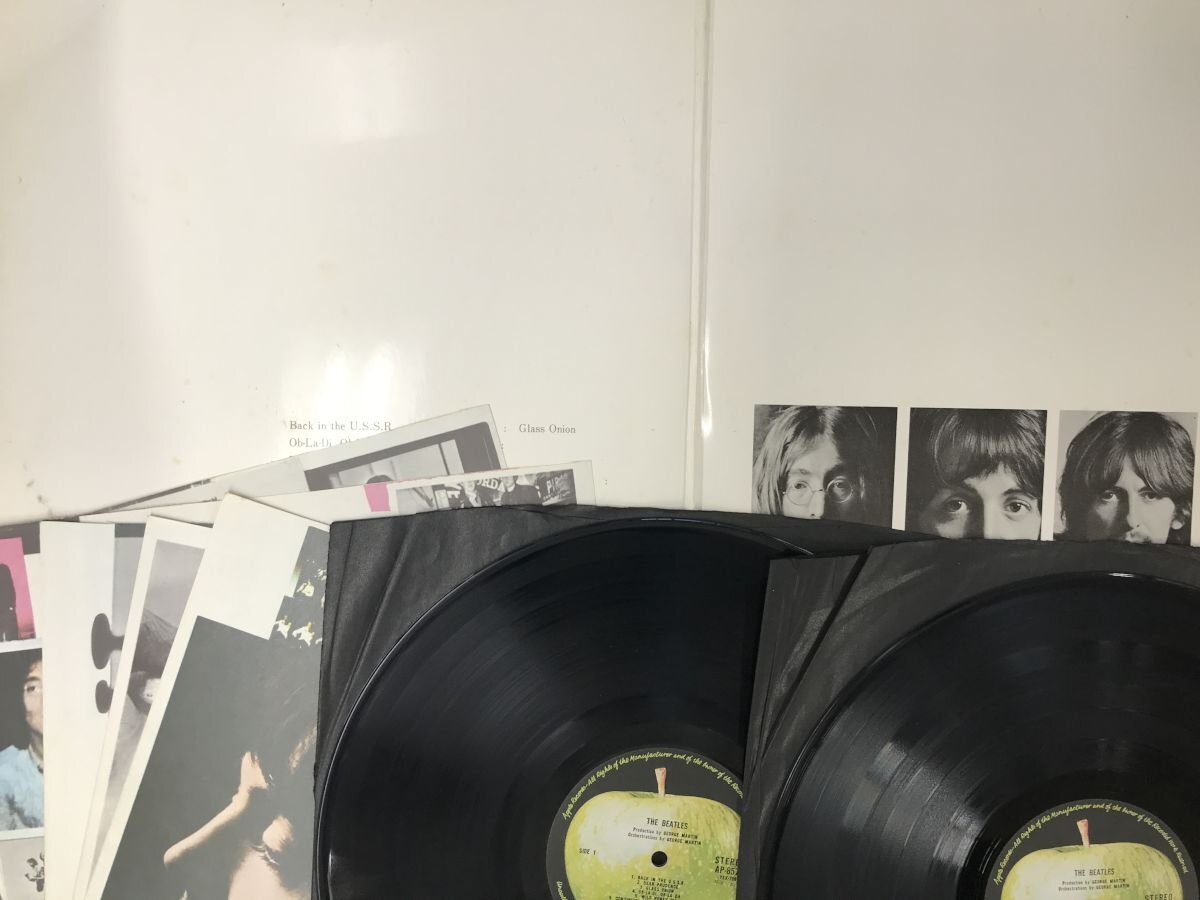 LP / ビートルズ / THE BEATLES [6716RR]の画像2