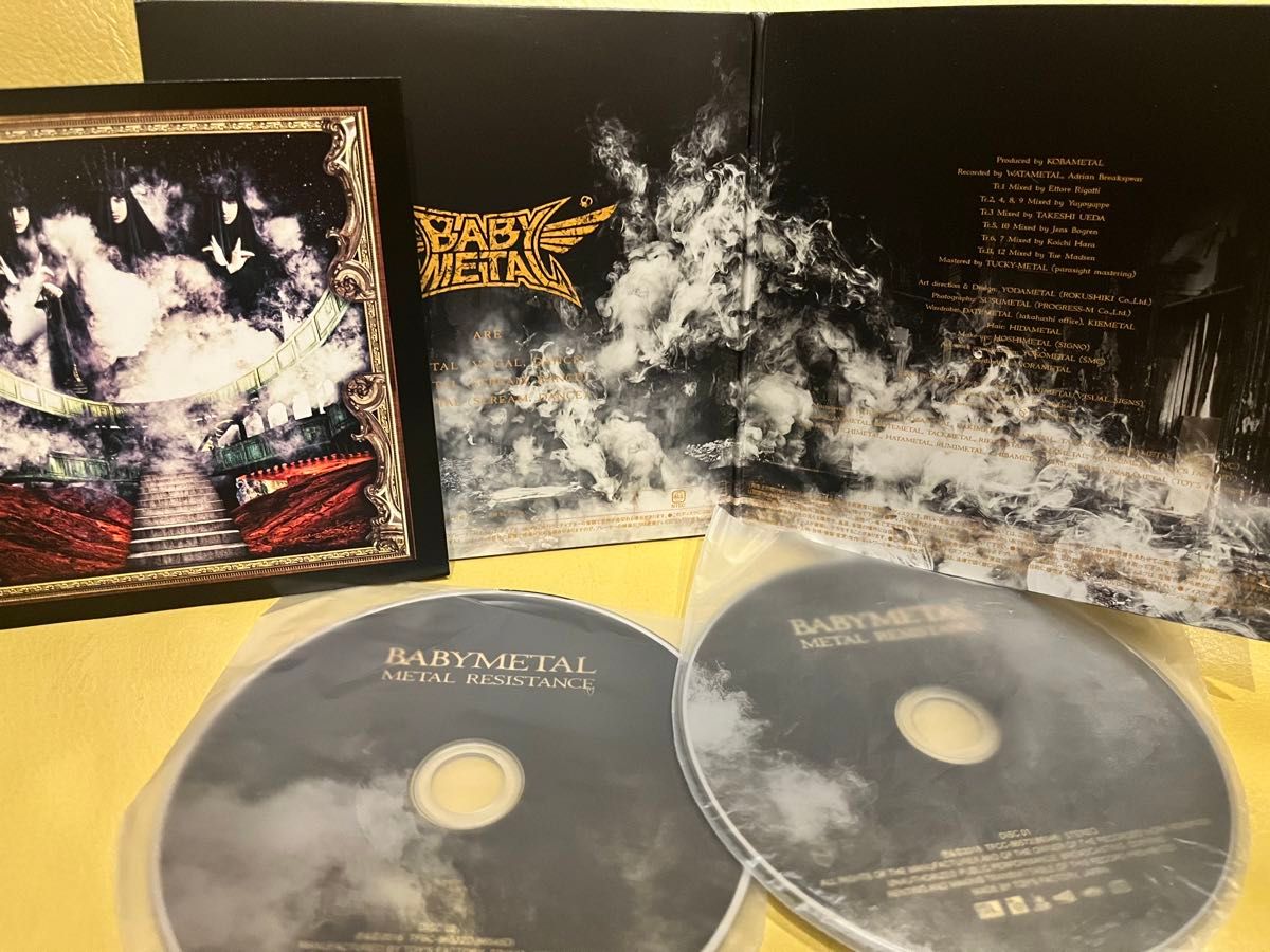 最終値下　BABYMETAL METAL RESISTANCE 来日記念限定盤 CD + DVD 紙ジャケット　送料込み