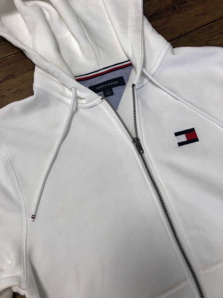 衝撃プライス！【ファン待望モデル！】【TOMMY HILFIGER トミーヒルフィガー】プルオーバーパーカー【サイズM】ホワイト フーディ N-O60の画像3