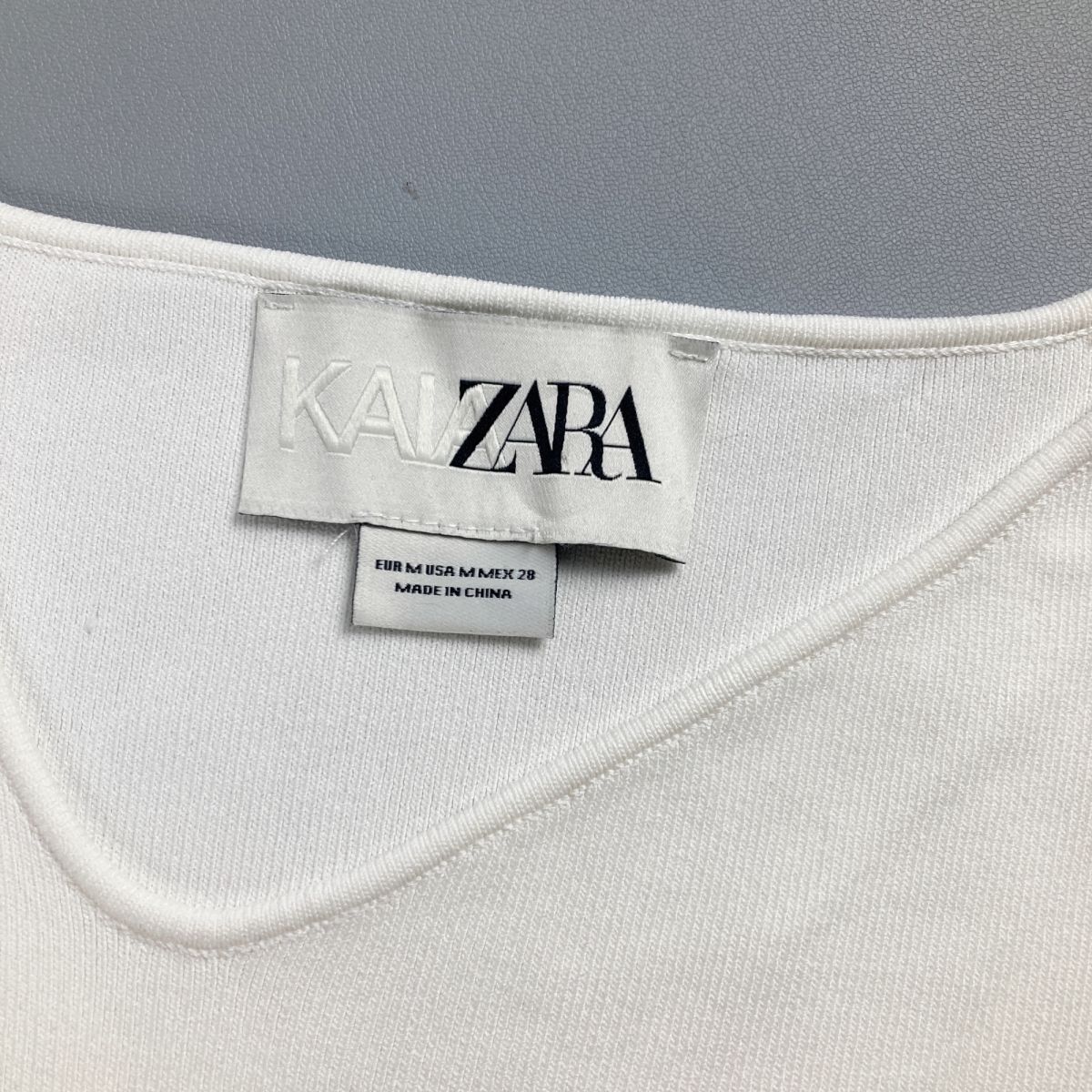 美品 ZARA ザラ 変形ネックノースリーブカットソー トップス レディース 白ホワイト サイズM*OC781_画像5