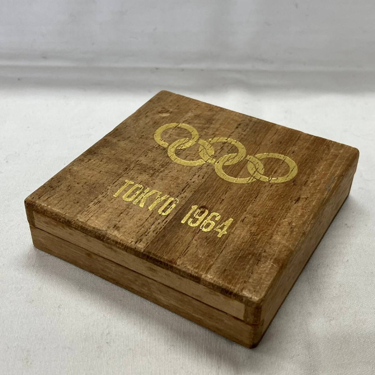 4935-6A 東京オリンピック メダル XVIII OLYMPIAD 第十八回オリンピック競技大会の画像7
