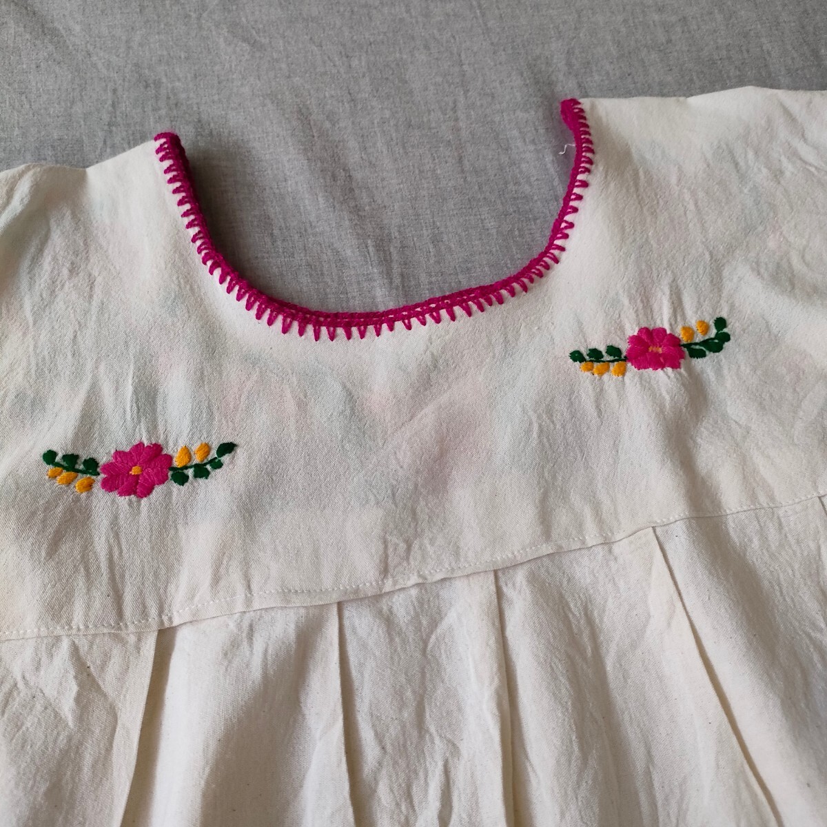 古着 メキシコ刺繍ブラウス メキシカン刺繍 手刺繍 花柄 古着 メキシコ刺繍ブラウス メキシカン刺繍 手刺繍 花柄