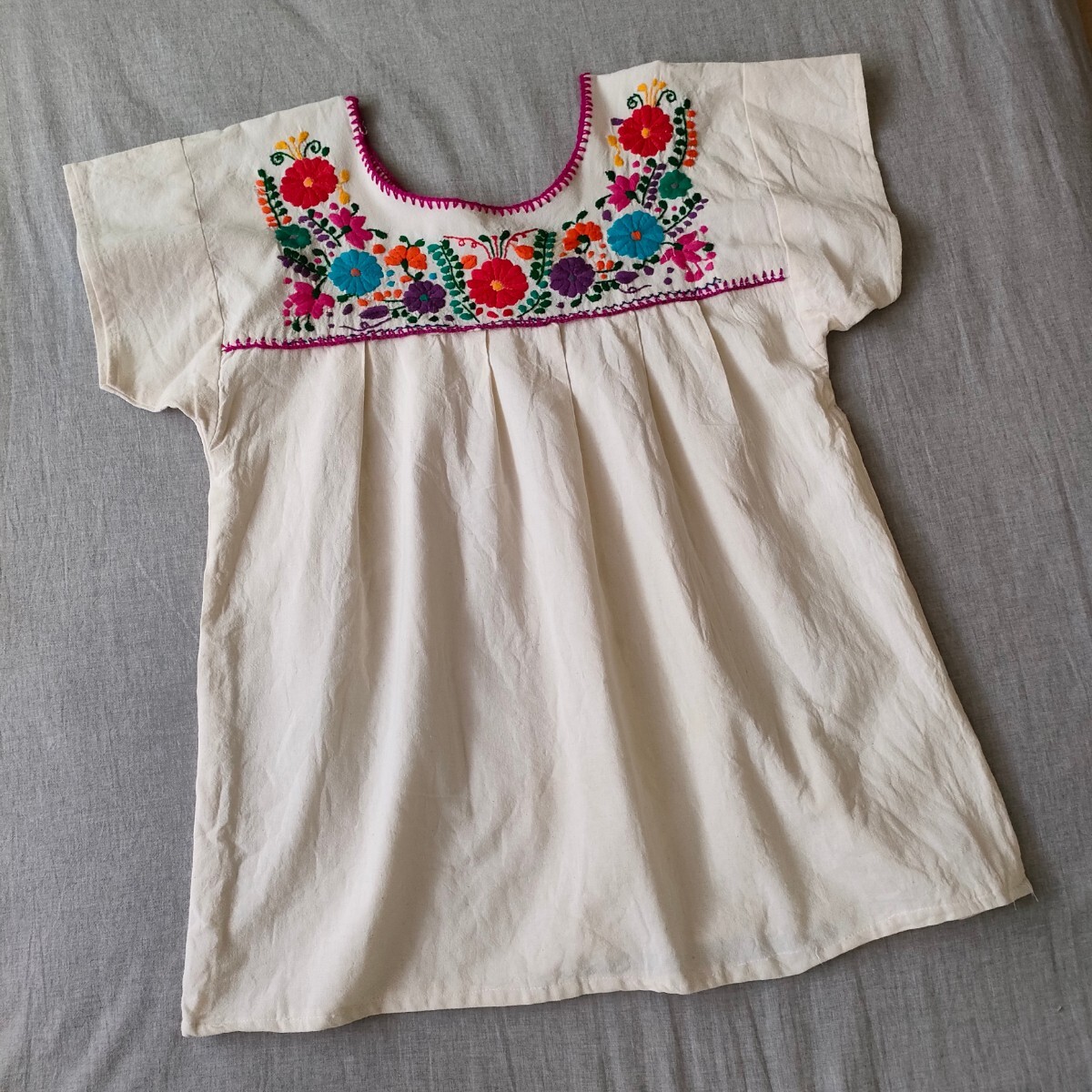 古着 メキシコ刺繍ブラウス メキシカン刺繍 手刺繍 花柄 古着 メキシコ刺繍ブラウス メキシカン刺繍 手刺繍 花柄