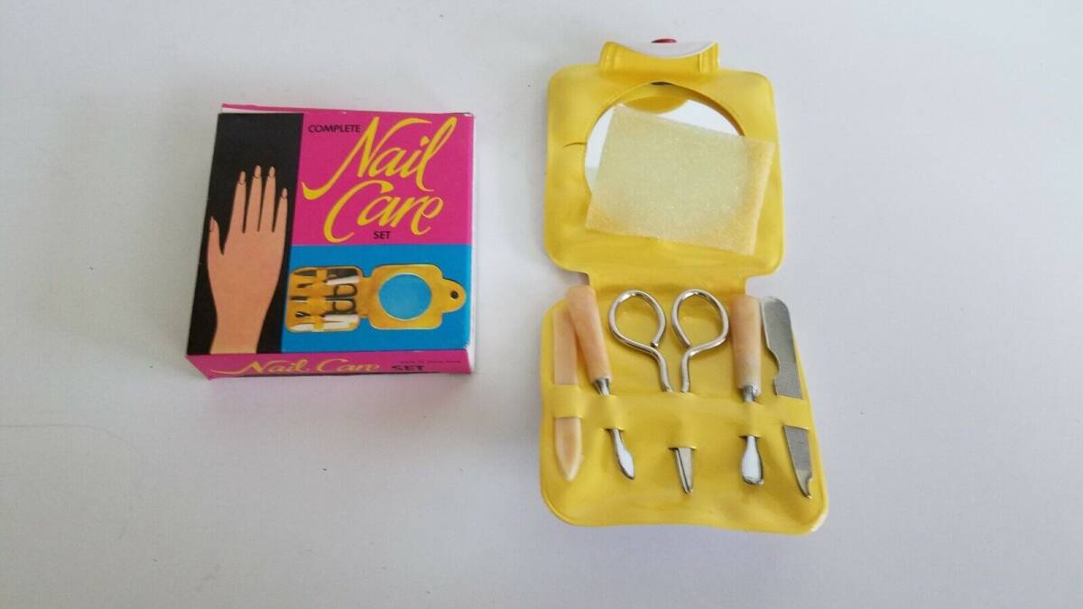 Bowling Nail Care Set w/Box 3-1/2" Novelty Hong Kong Yellow White NOS Vintage 海外 即決_Bowling Nail Care 4