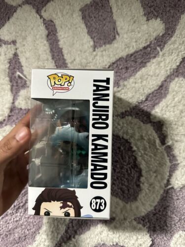 FUNKO POP! Demon Slayer Tanjiro with Dragon 873 Translucent GITD Edition 海外 即決