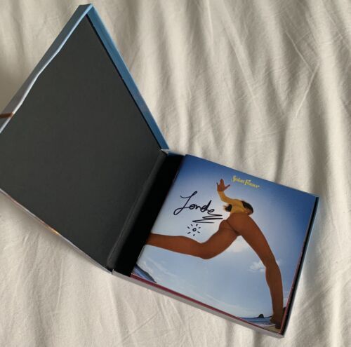 Lorde signed Solar / Power booklet boxset Photo Proof Rare 海外 即決_Lorde signed Solar 5