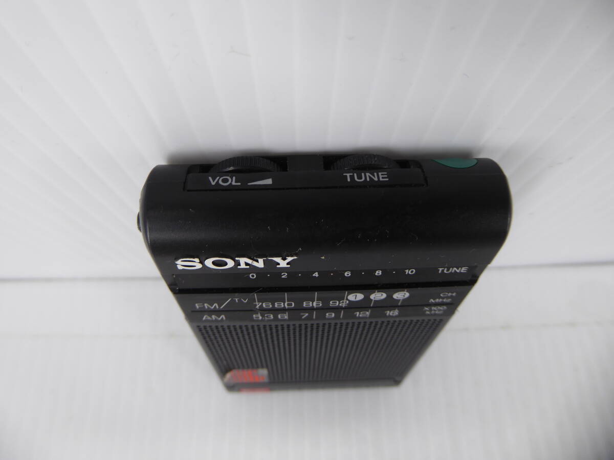 ★☆SONY ワイドFM受信OK FM/AMポケットラジオ ICF-EX35 日本製 動作品 オマケ新品電池付き☆★の画像2