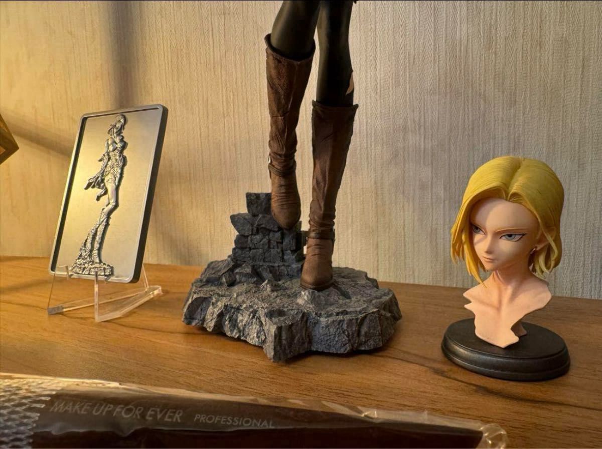 ドラゴンボール】人造人間18号 Android18 アタッシュケース付き ドラゴンボール】人造人間18号 Android18 アタッシュケース付き