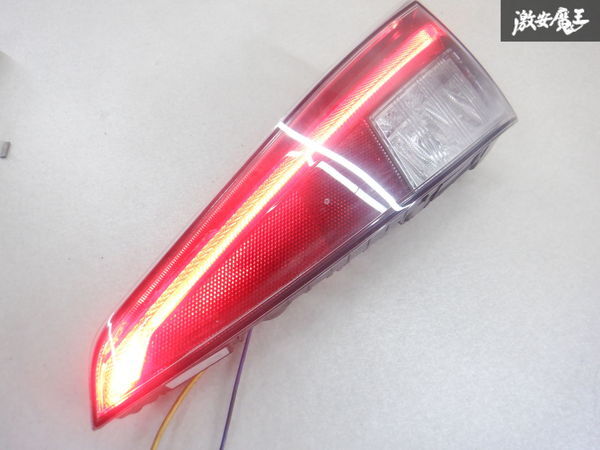 トヨタ純正 ZVW50 ZVW51 プリウス 前期 LED テール テールランプ テールライト 右 右側 運転席側 下側 ICHIKOH 47-78 棚2M25_画像9