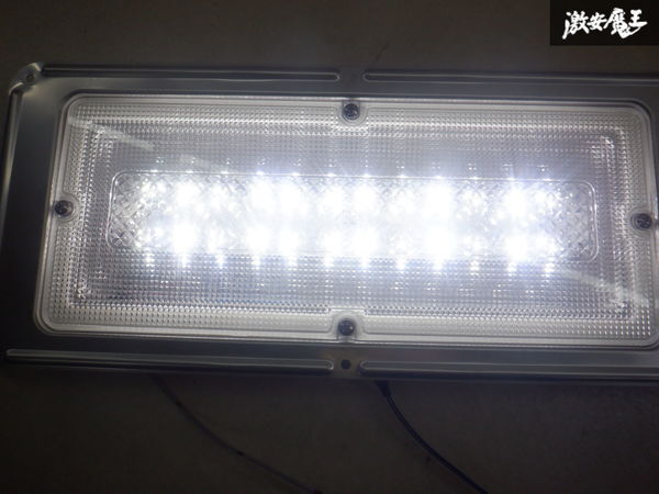 未使用 レシップ 汎用 LED 庫内灯 12V 24V 共通 2枚セット SY-LIT-LED2 CYJ77L ギガなど 棚2P11_画像7