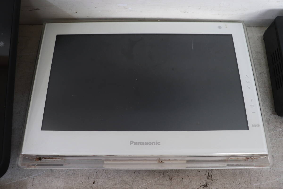 Y12/154 Panasonic/SHARP ポータブルテレビ/モニター UN-10E5D/2T-C12AP等 チューナー他 UN-E8S/UN-JS130等 7点 動作未確認 現状品の画像3