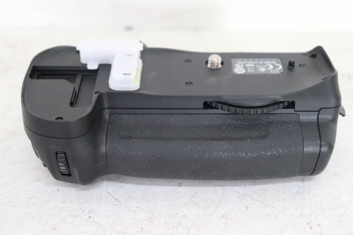 Y06/220 Nikon MULTIPOWER BATTERY PACK MB-D10/MD-14/Canon Power Drive Booster E1 ３点 セット 動作未確認 現状品の画像4