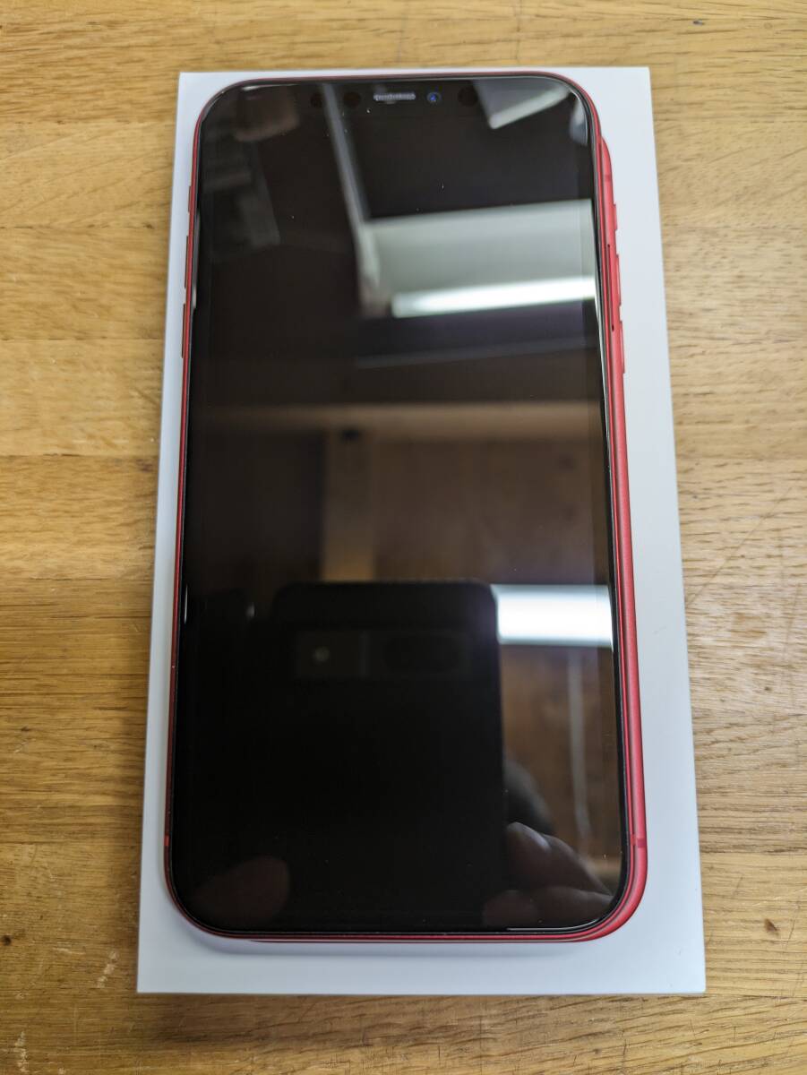 SIMフリー iPhone11 128GB PRODUCT RED 初期化済_画像2