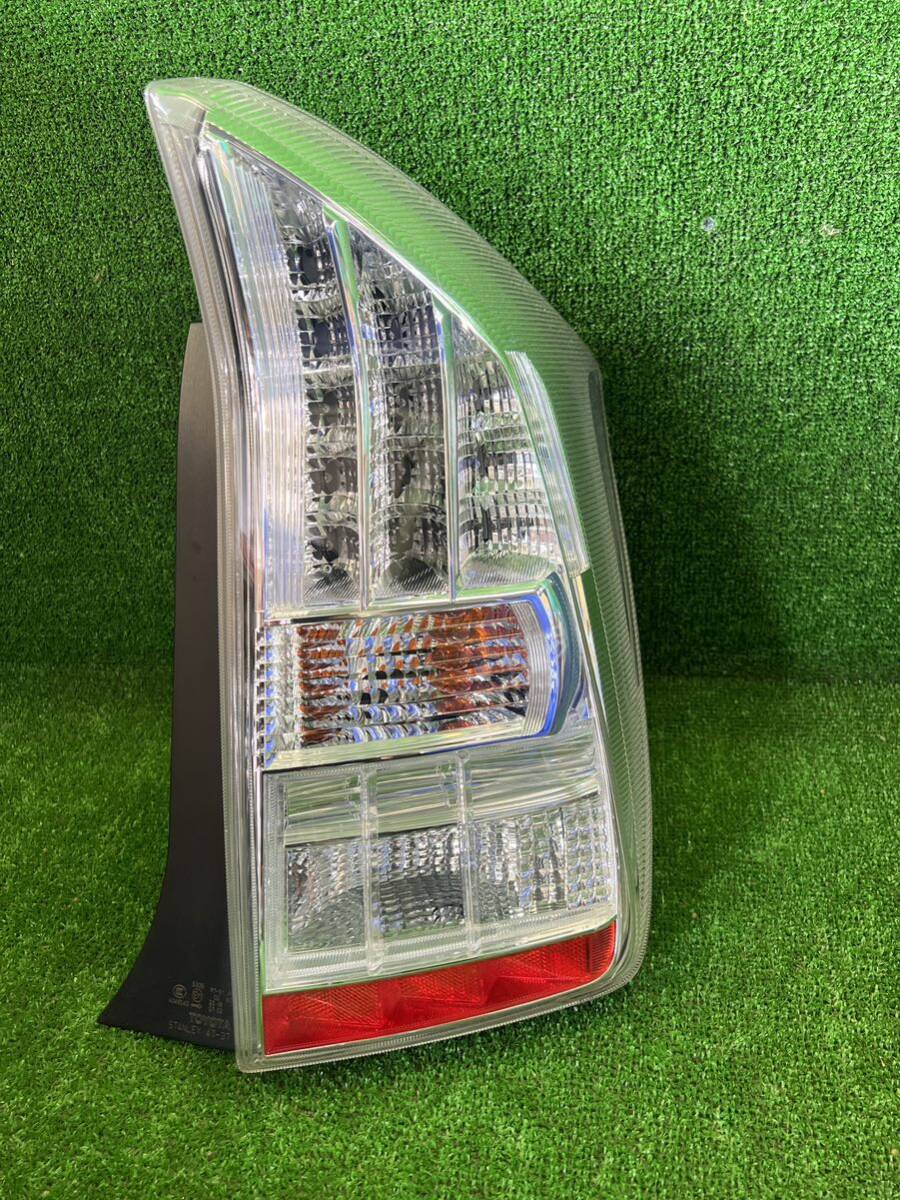 トヨタプリウス30プリウス前期 DAA-ZVW30 LED左右セットテールライト テールランプ STANLEY 47-37_画像6