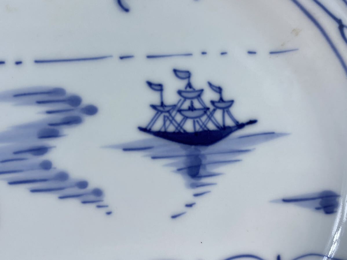【福蔵】飾皿 プレート 染付 オランダ人 南蛮船 在銘 有花 美品 おしゃれ逸品 幅26.6cm_画像5