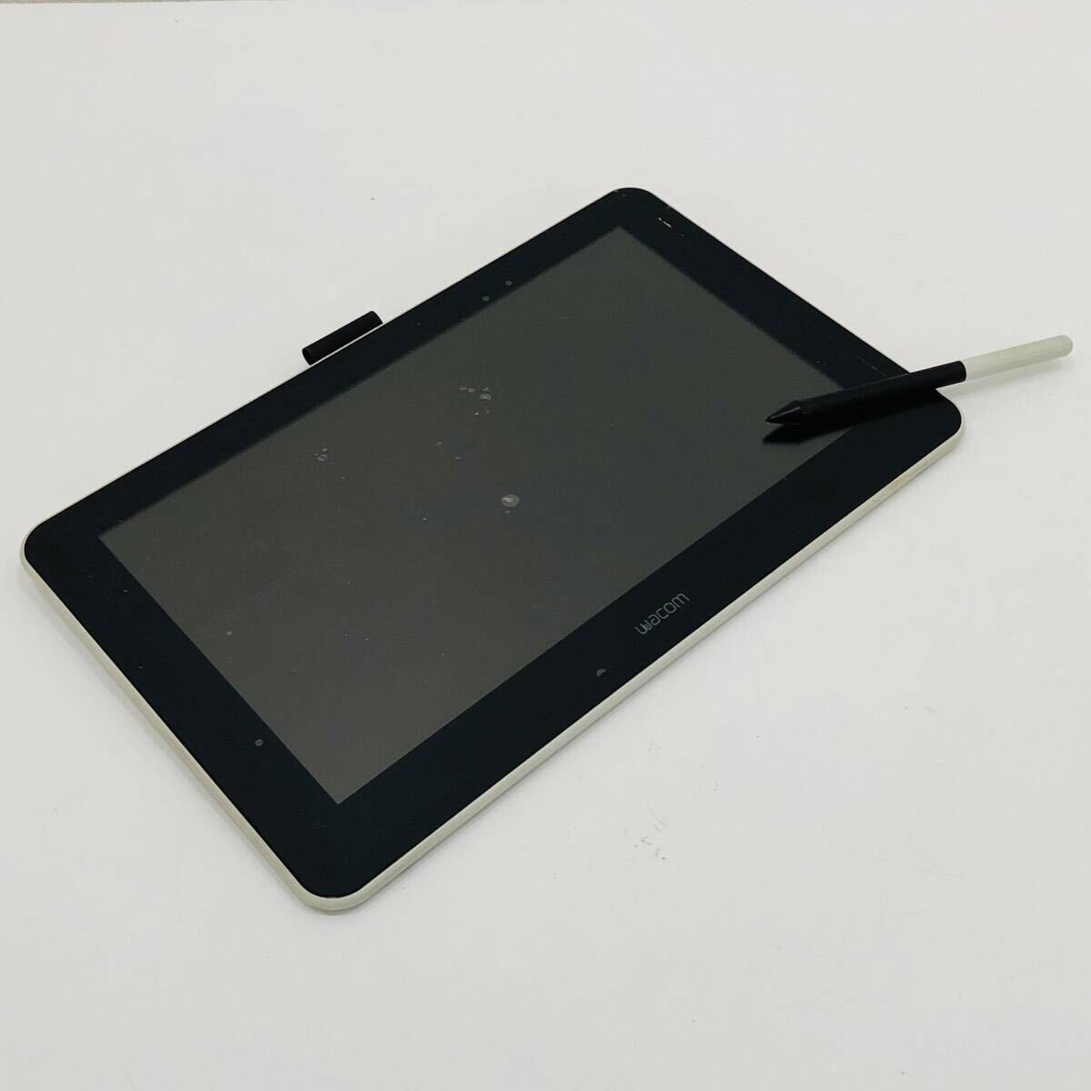 ●ワコム DTC133 液晶ペンタブレット wacom 13.3インチ Creative Pen Display 液タブ 入力装置 イラスト お絵かき M1513_画像1