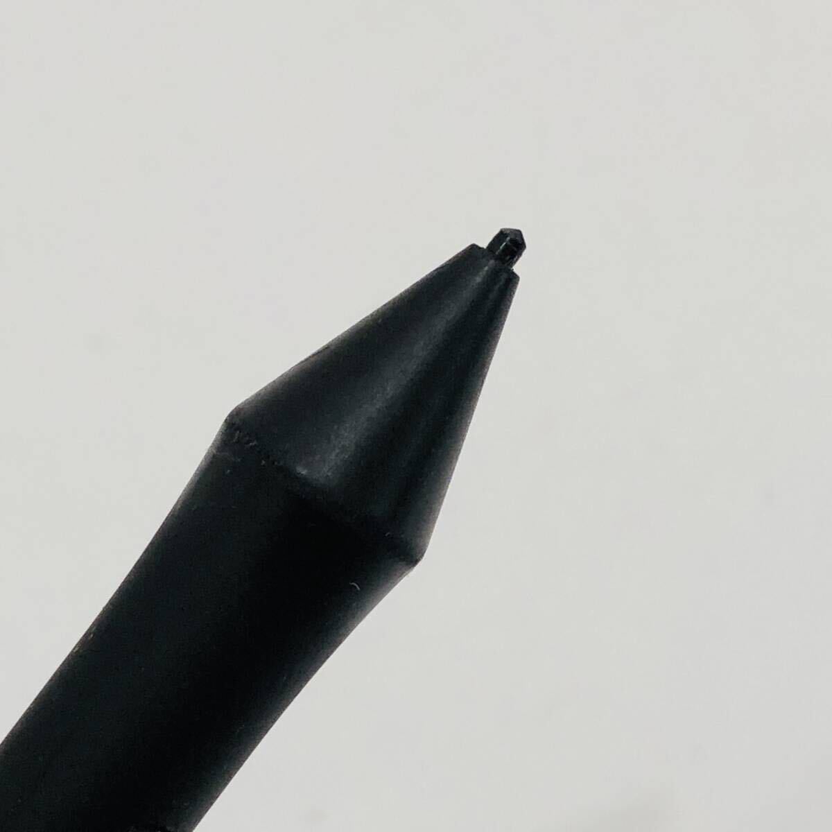 ●ワコム DTC133 液晶ペンタブレット wacom 13.3インチ Creative Pen Display 液タブ 入力装置 イラスト お絵かき M1513の画像5