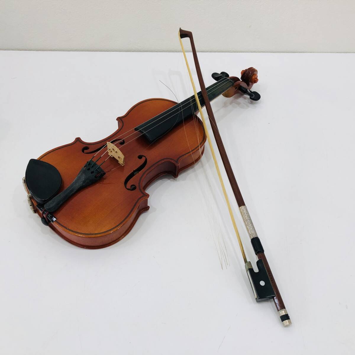 ●スズキ No.220 1/10 バイオリン SUZUKI ハードケース付き 弦楽器 ヴァイオリン Anno 1986 演奏 L1226の画像2