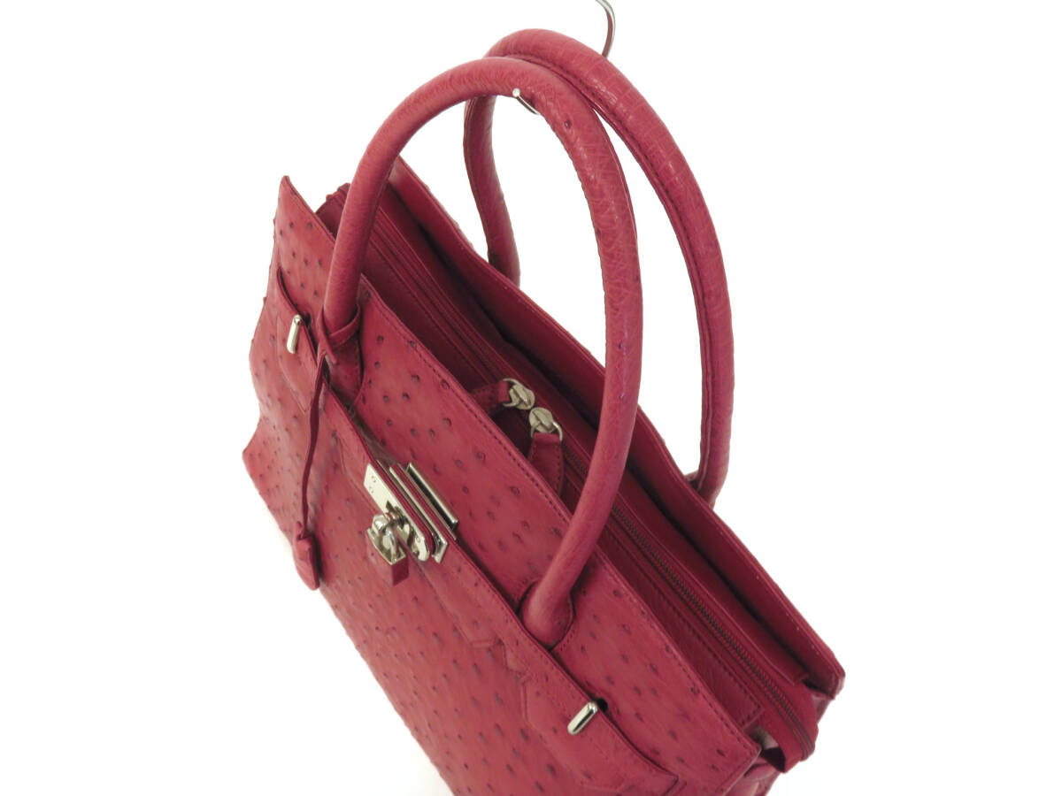 17043 美品 高級 オーストリッチ レザー カデナ 南京錠 シルバー金具 ベルトタイプ トートバッグ ハンドバッグ 鞄 赤 レッド レディース_画像5