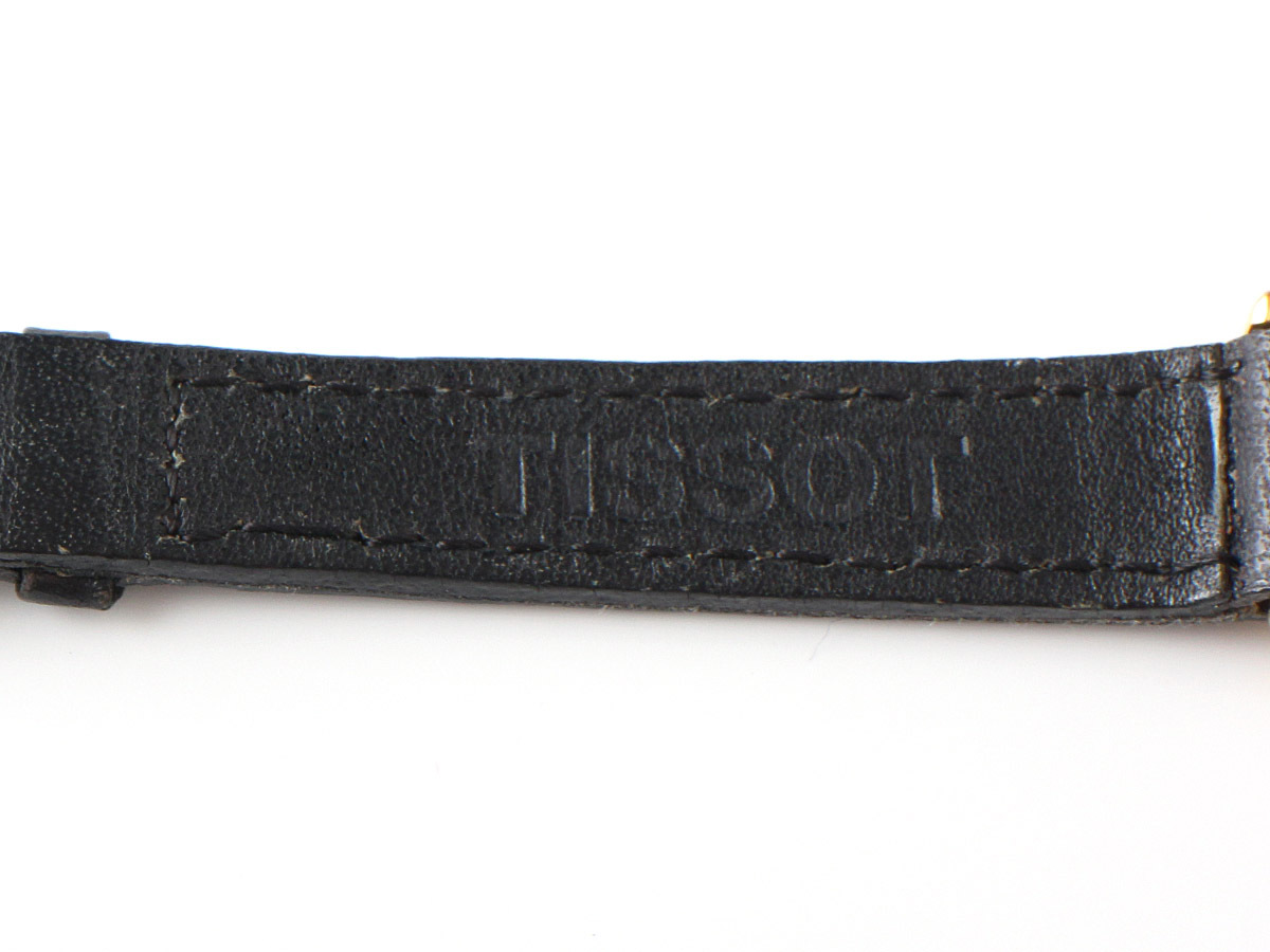 E17003 美品 TISSOT ティソ 腕時計 ゴールド×ブラック 黒 アナログ 2針 C225K レザーベルト 本革 SWISS MADE 動作未確認_画像8