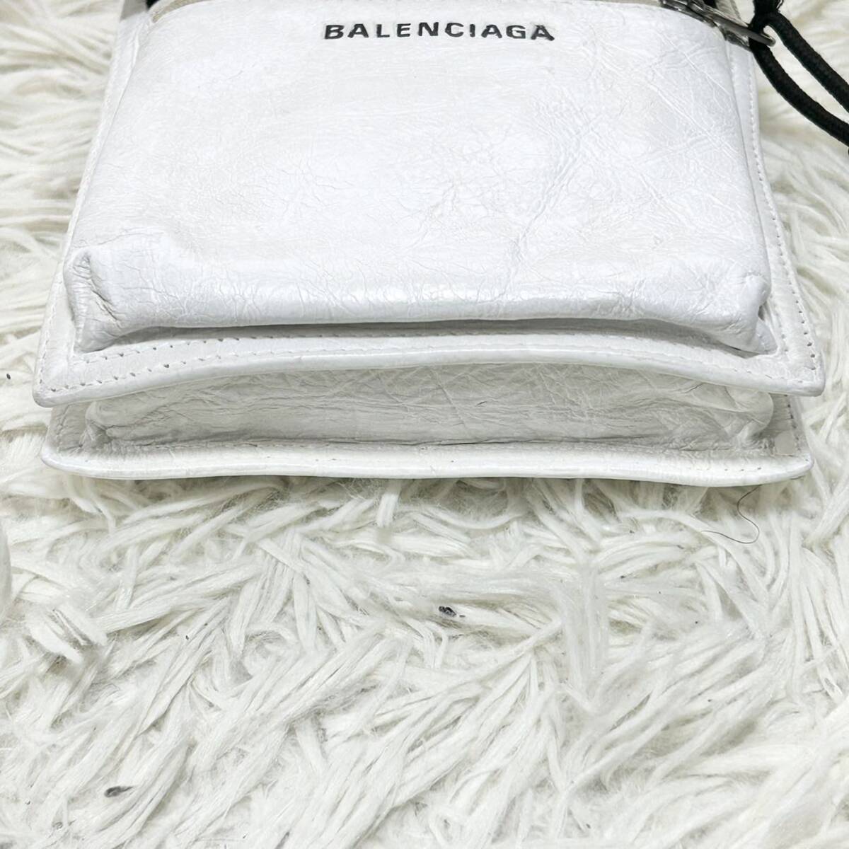 ●極美品●BALENCIAGA バレンシアガ エクスプローラー ショルダーバッグ ポーチ ポシェット サコッシュ 鞄 かばん 斜め掛け 本革 レザー 白