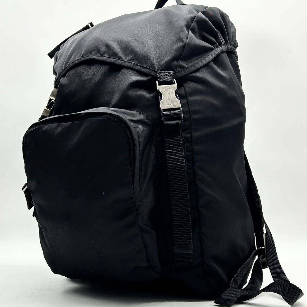 ●高級 ラージサイズ●PRADA プラダ V135 リュックサック バックパック デイパック ビジネスバッグ 鞄 かばん A4 PC ナイロン メンズ 黒_画像1