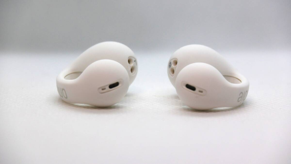  стандартный товар ambie AM-TW01 sound earcuffs ( Anne Be звук iya кафф ) WHITE уголок .... нет в то время как .. совершенно беспроводной 