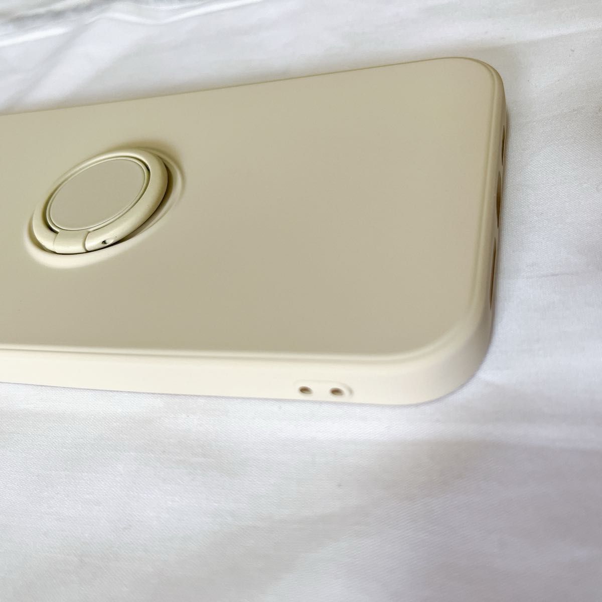 iPhone14 Pro max ケース リング付き　（オフホワイト）シリコン　スタンド機能　傷防止　 耐衝撃