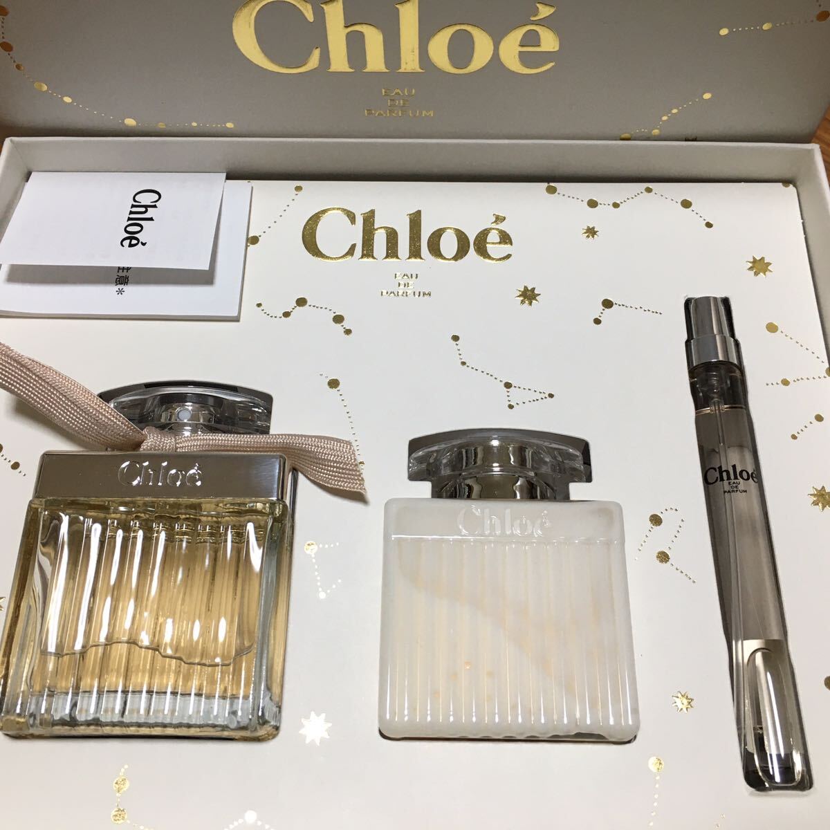 新品 chloe クロエ オードパルファム75ml+10ml ボディローション100mlホリデーセット 香水3点ギフトセットの画像2