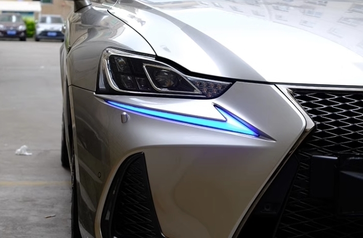 ①Lexus レクサス 2016-2020 IS300/250 LED 流れるウインカー テールランプ バー デイライト 左右セット_画像4