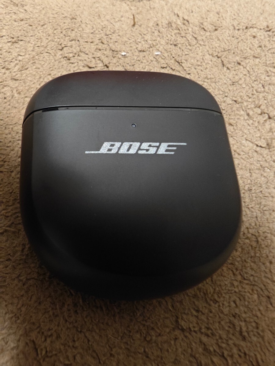 1円スタート　ほぼ新品　Bose QuietComfort Ultra Earbuds　ブラック　使用時間2日　送料無料　即欠あり_画像3