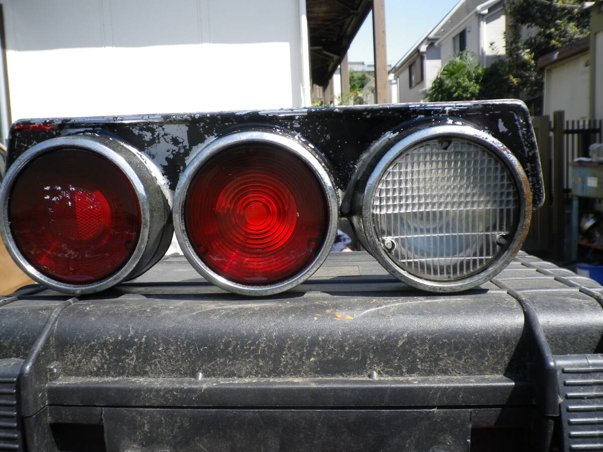  Isuzu Bellett PR91 First back tail lamp LH