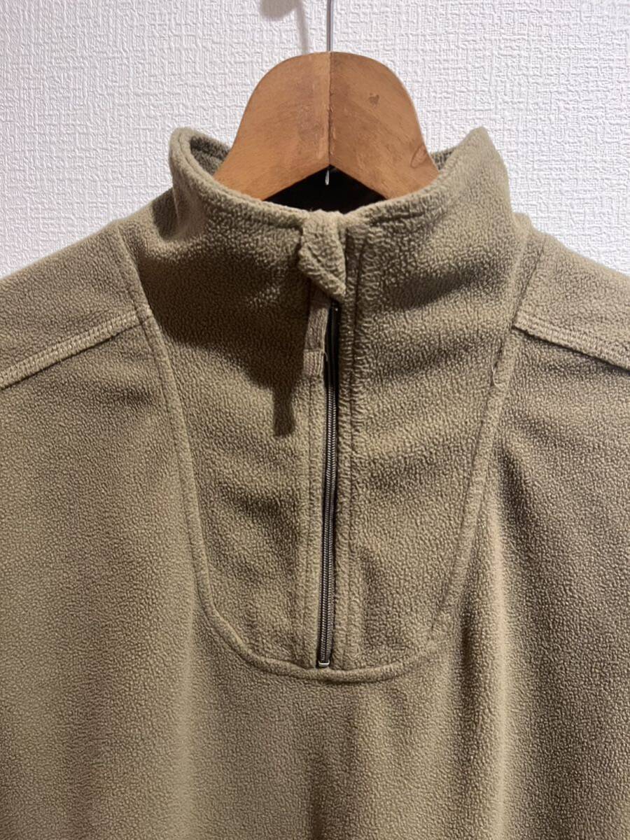 【送料無料】イギリス軍 PCS フリース サーマルシャツ LIGHT OLIVE フリースジャケット プルオーバー 軍モノ 軍服【実物 USED品】の画像3