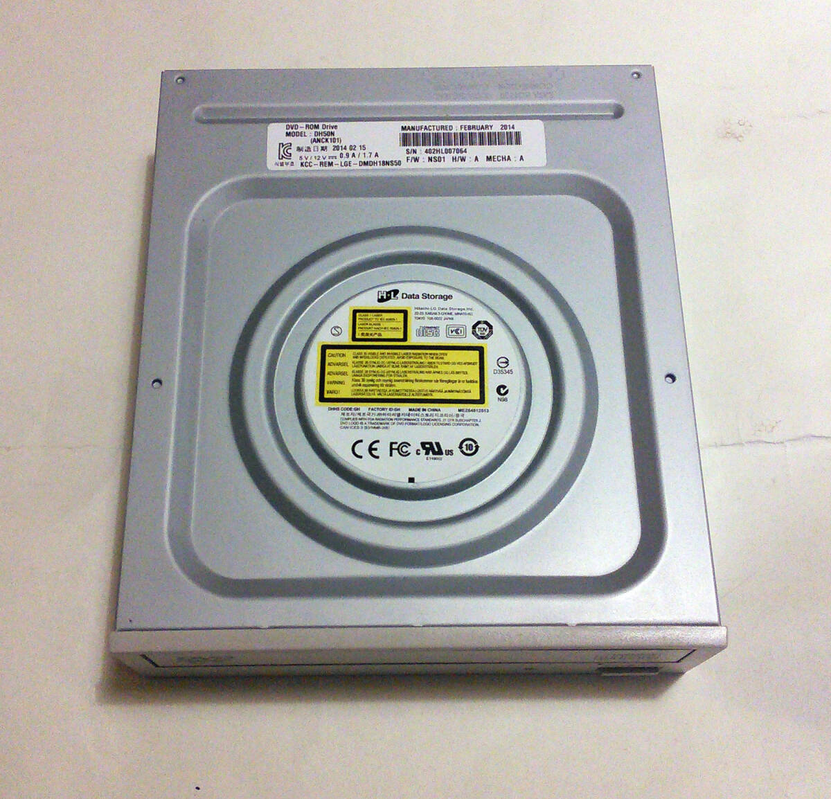 HL производства ( Hitachi *LG)SATA specification 5 дюймовый ROM свет Drive исправно работает б/у товар 