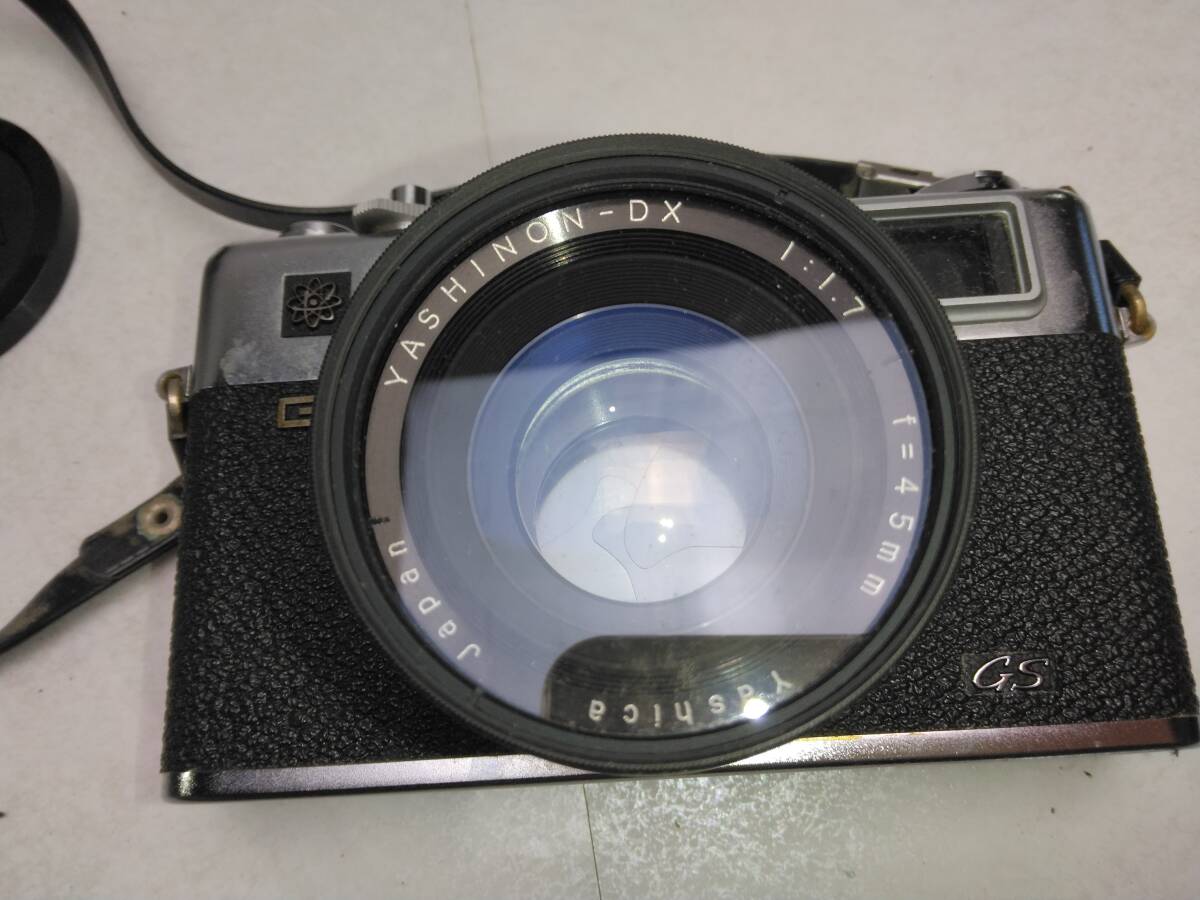 L837新23 現状品 YASHICA レンジファインダーカメラ Electro35GS ヤシカ フィルムカメラ クラシックカメラ 1:1.7 f=45mm 4/1の画像2