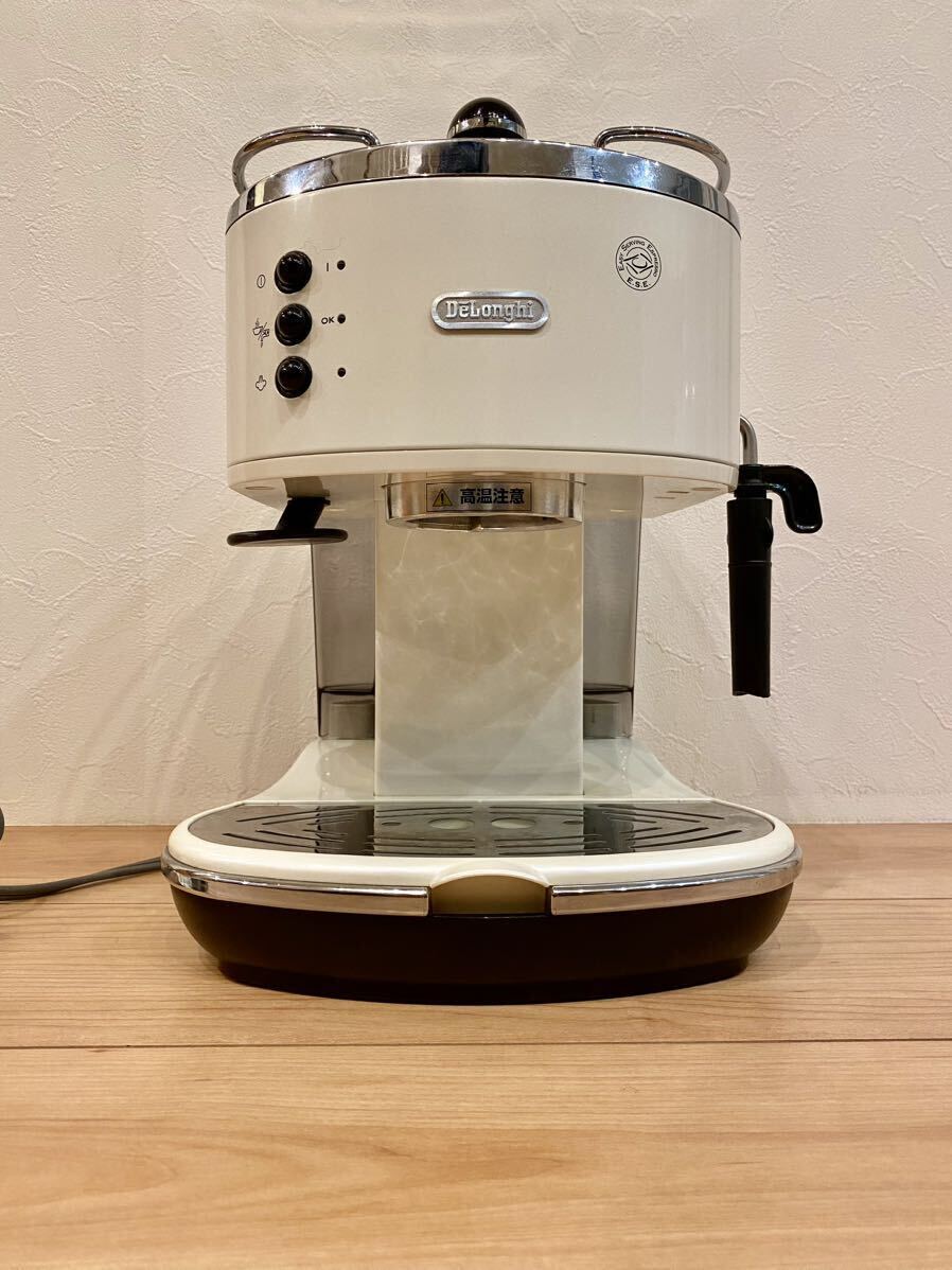 デロンギ アイコナ エスプレッソ・カプチーノメーカー [ECO310W]　ホワイト 中古 おまけ付き