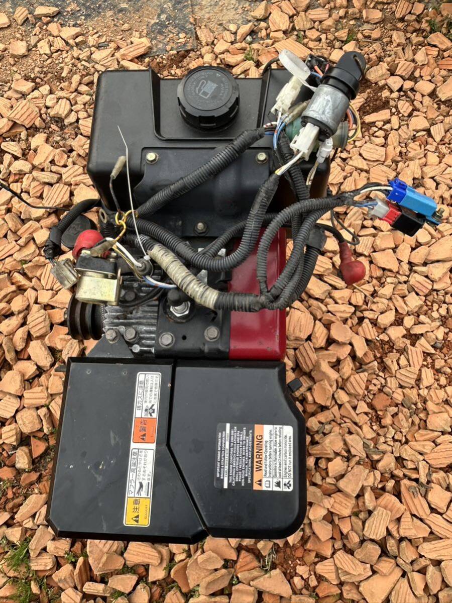 ヤナセエンジンスノースロワー88HSTから外した中古エンジン始動 ヤナセエンジンスノースロワー88HSTから外した中古エンジン始動